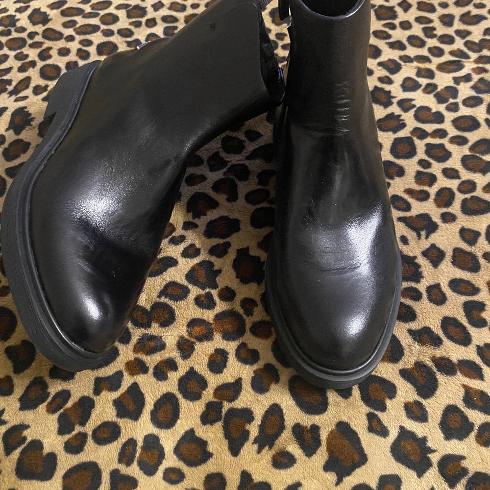 NWOT Franco Sarto Black leather ankle boots